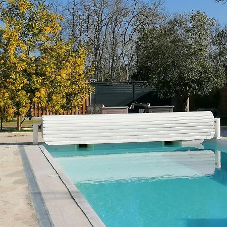 La Resiniere Panzió Salles  Kültér fotó