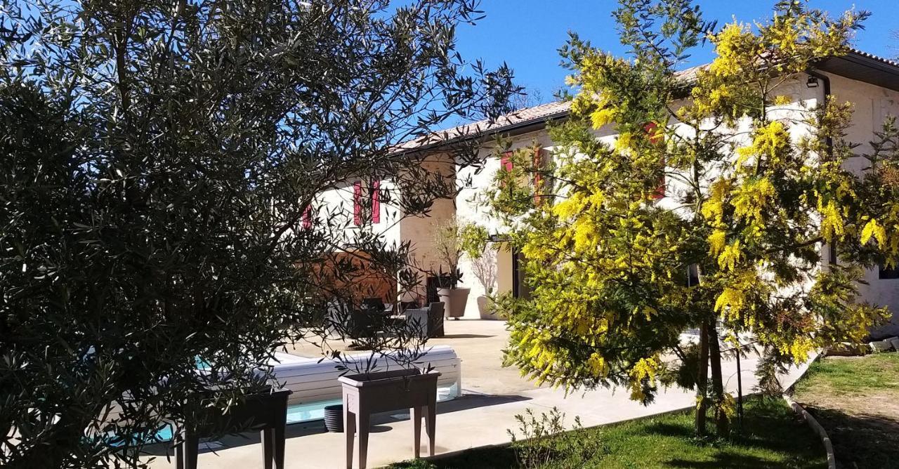 La Resiniere Panzió Salles  Kültér fotó