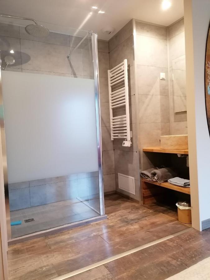 La Resiniere Panzió Salles  Kültér fotó