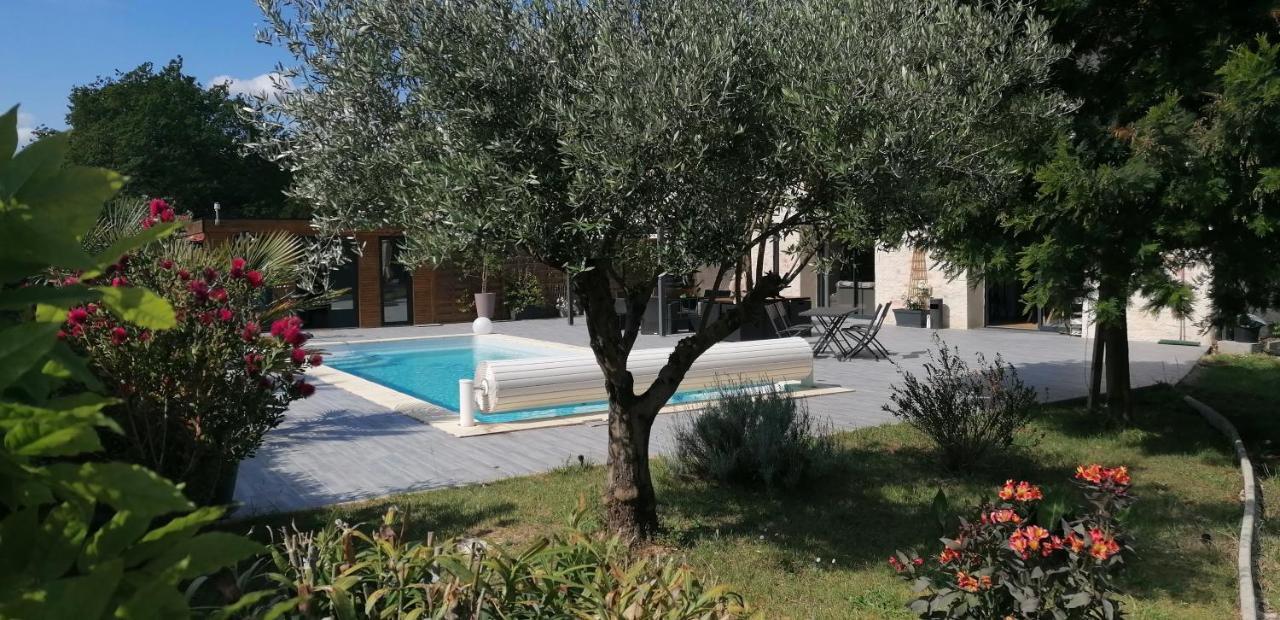 La Resiniere Panzió Salles  Kültér fotó